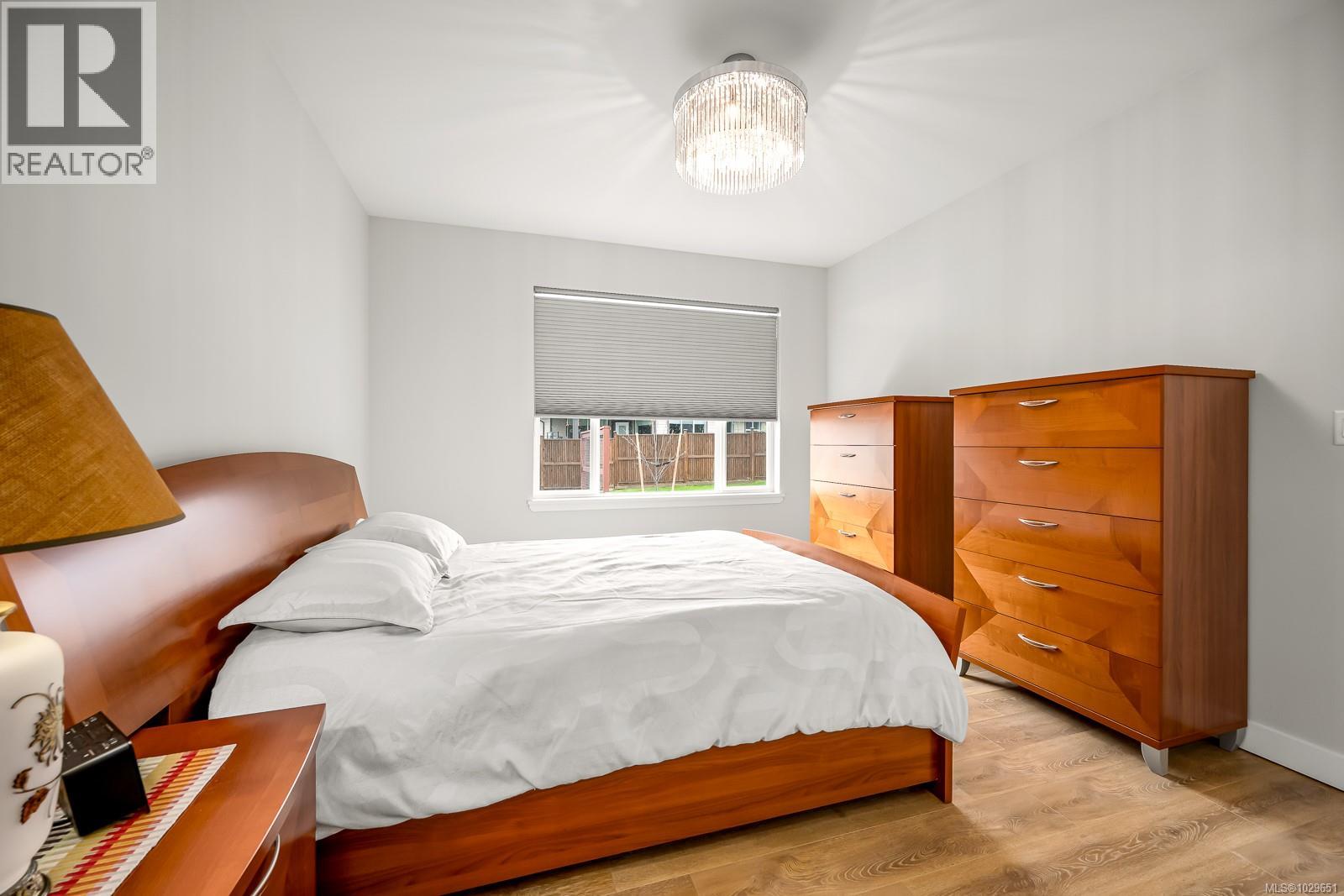 4076 CANTERBURY WAY - 11