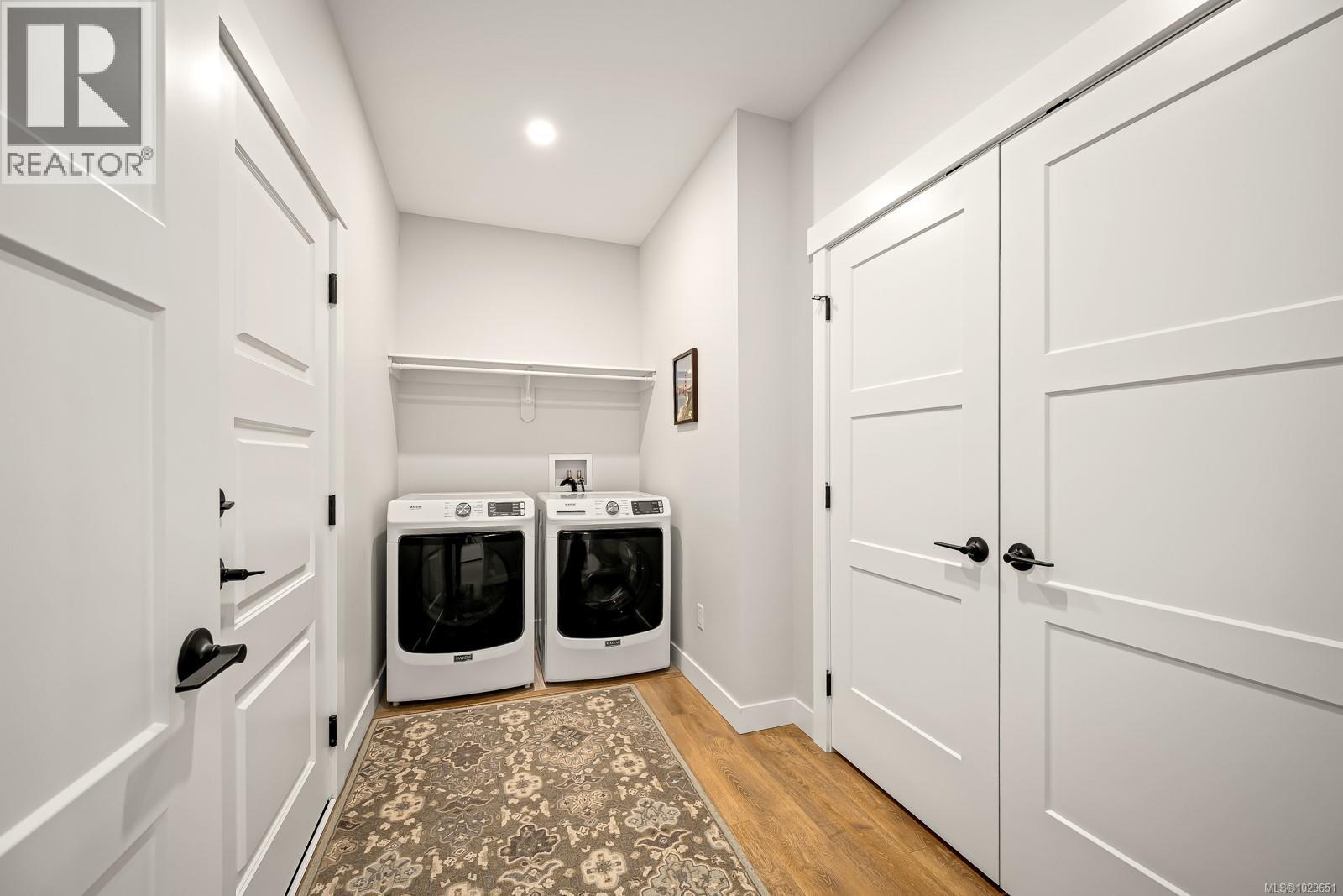 4076 CANTERBURY WAY - 17