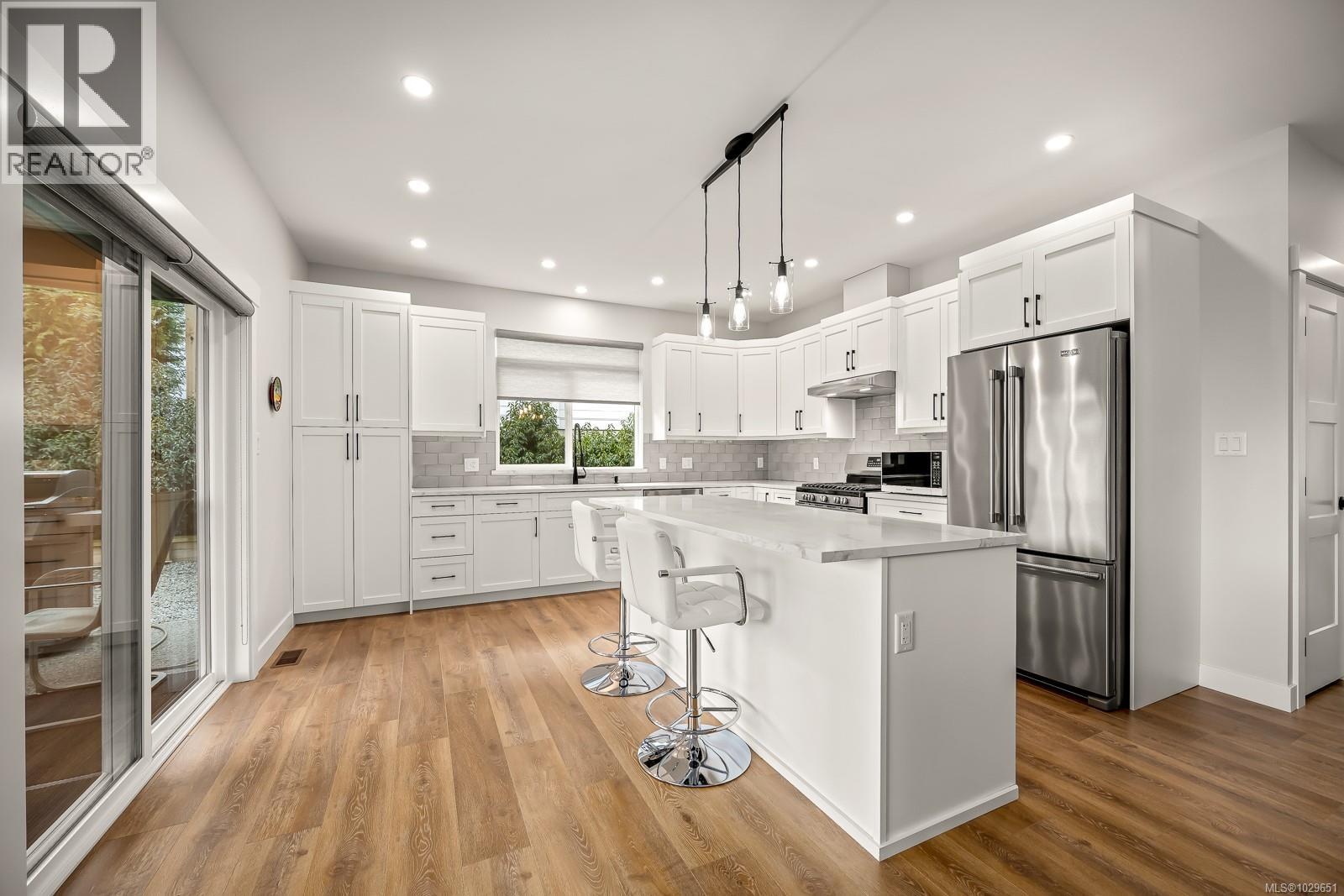 4076 CANTERBURY WAY - 4