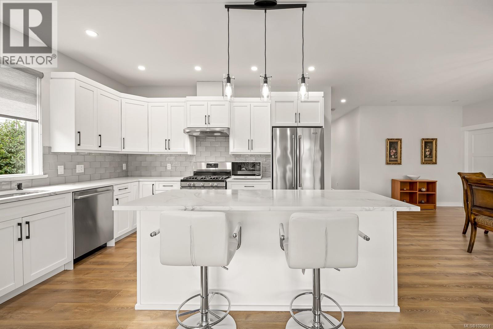 4076 CANTERBURY WAY - 5