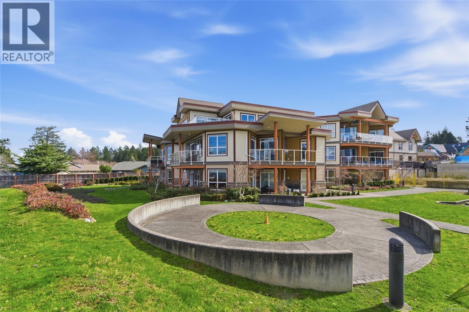 #204 439 COLLEGE RD - 30