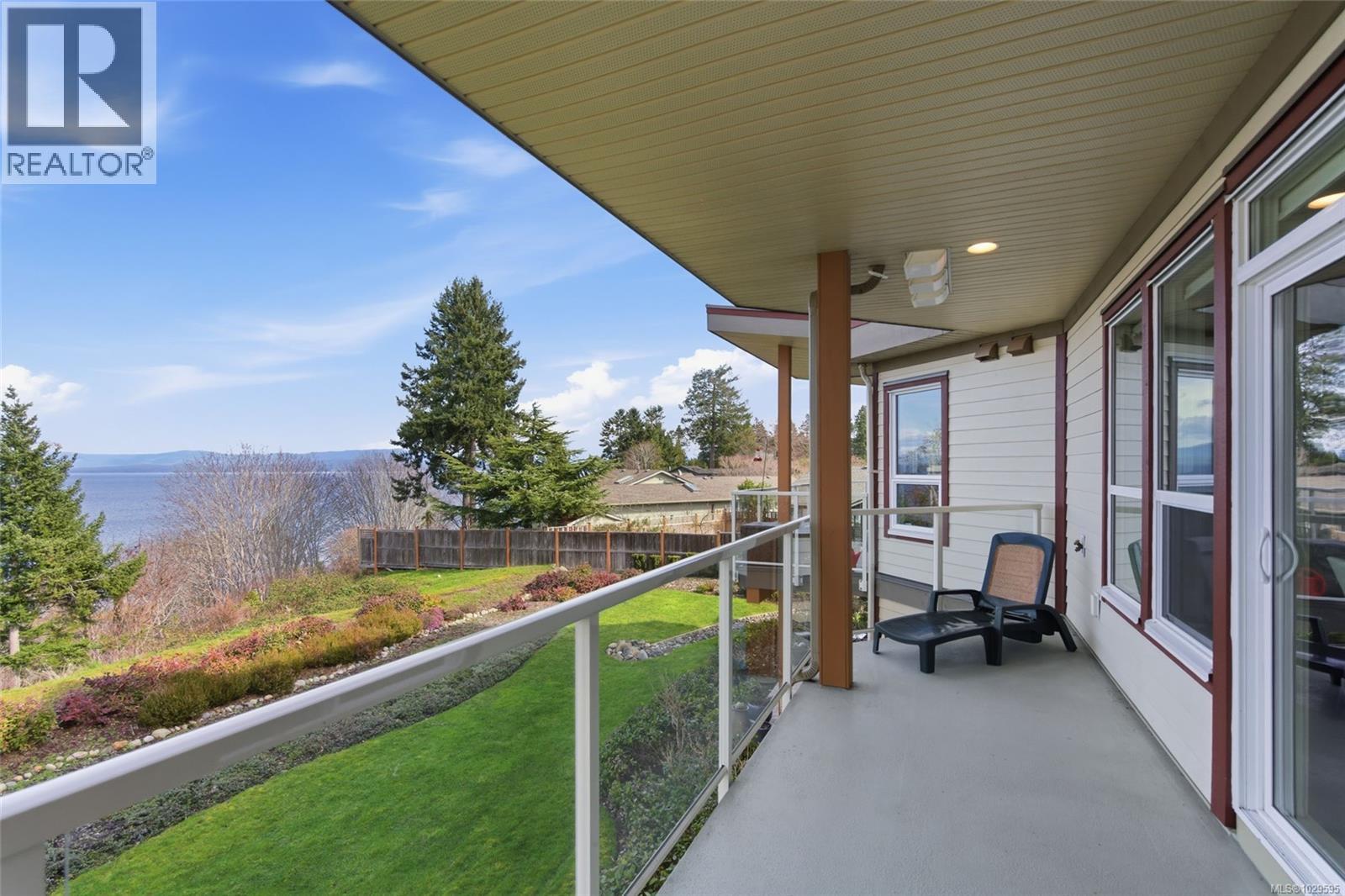 #204 439 COLLEGE RD - 5