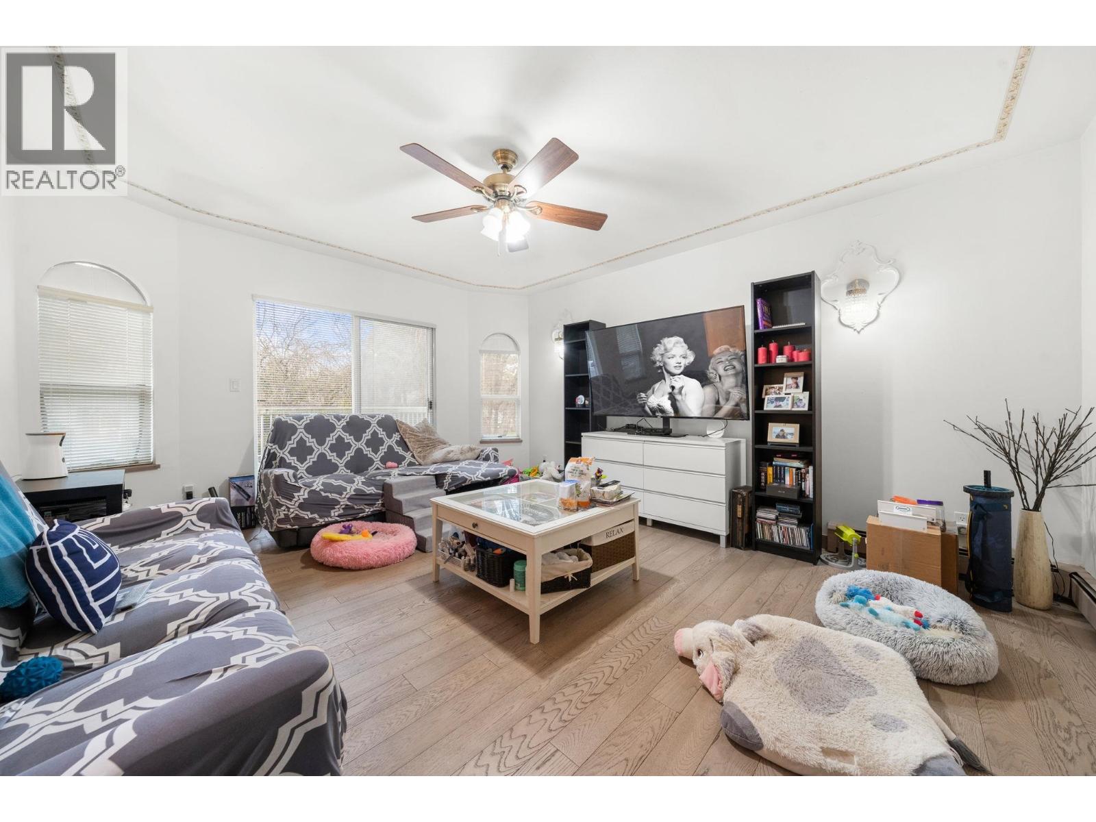 6372 ELGIN Street - photo 2