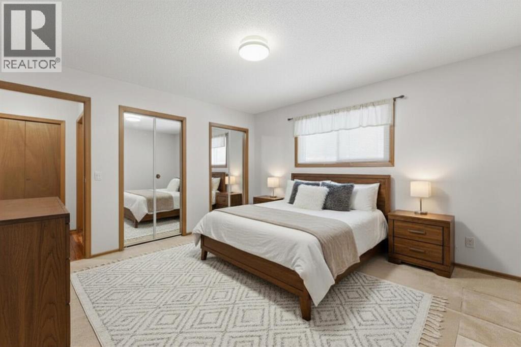 Single Family House 4 Level for Sale in  Woodstock Way SW Woodlands Calgary 