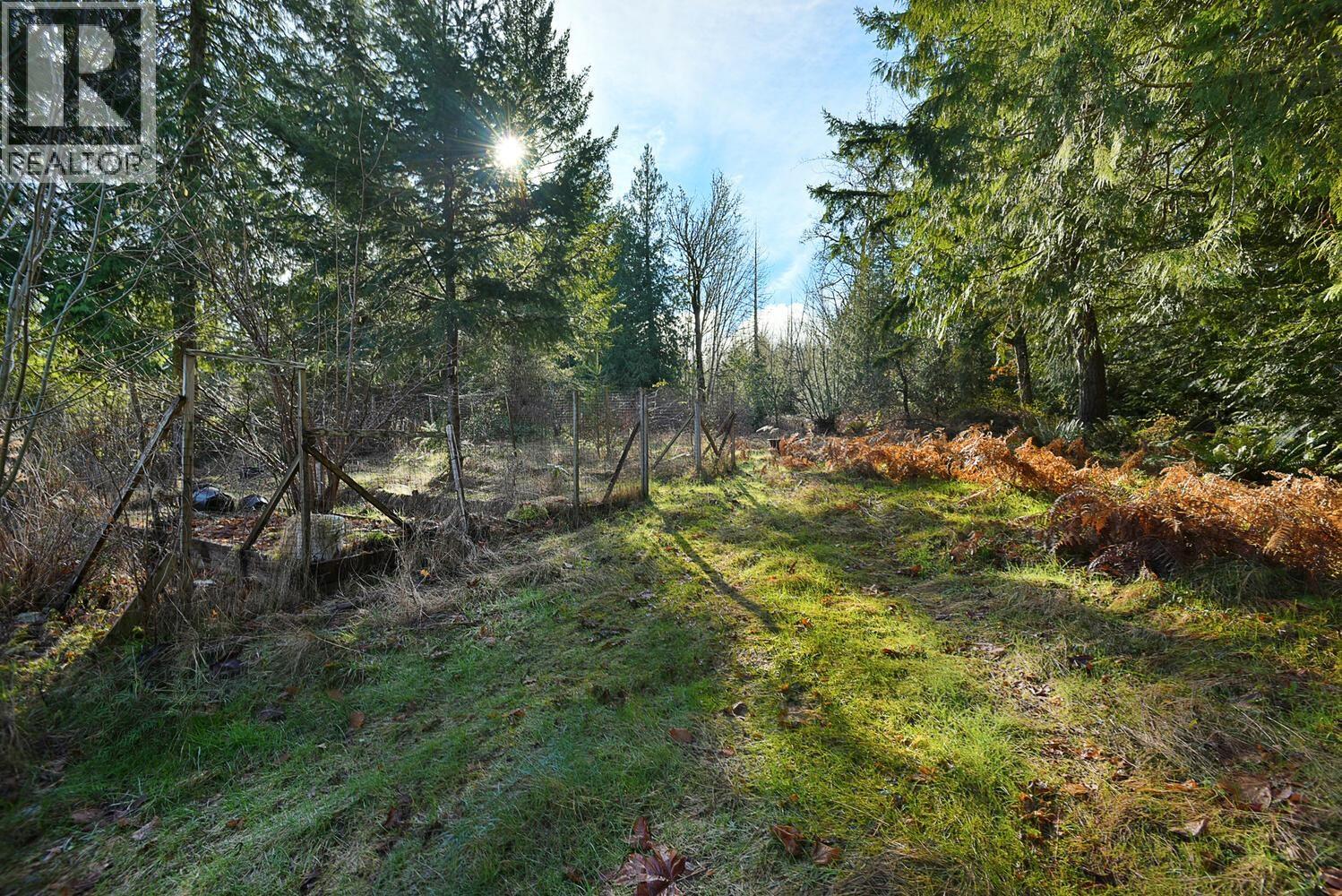 6377 N GALE AVENUE, Sechelt