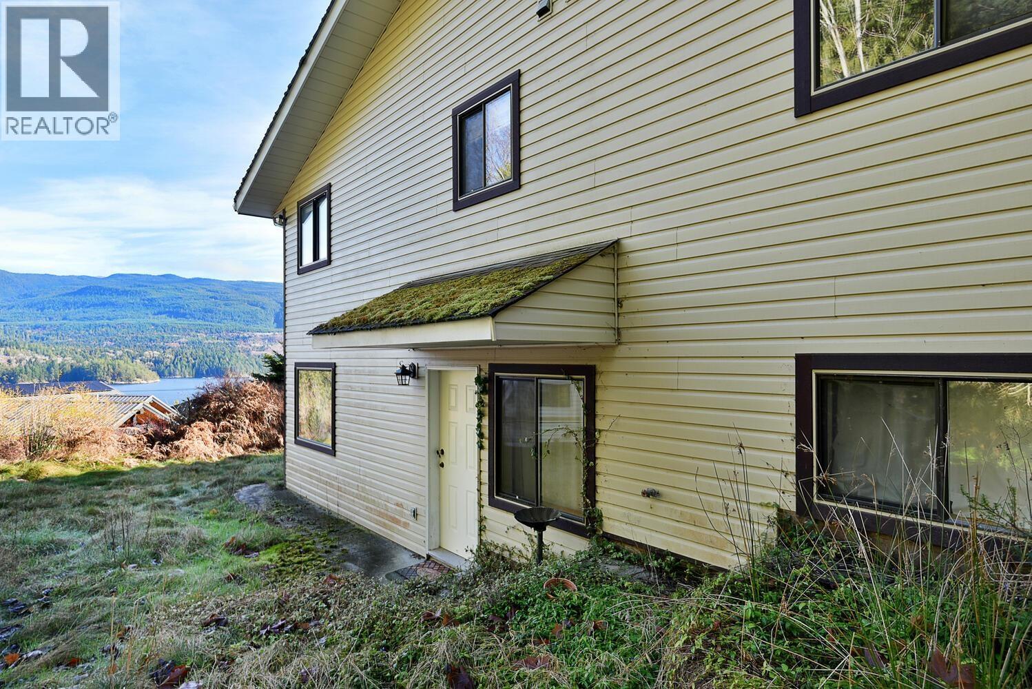 6377 N GALE AVENUE, Sechelt