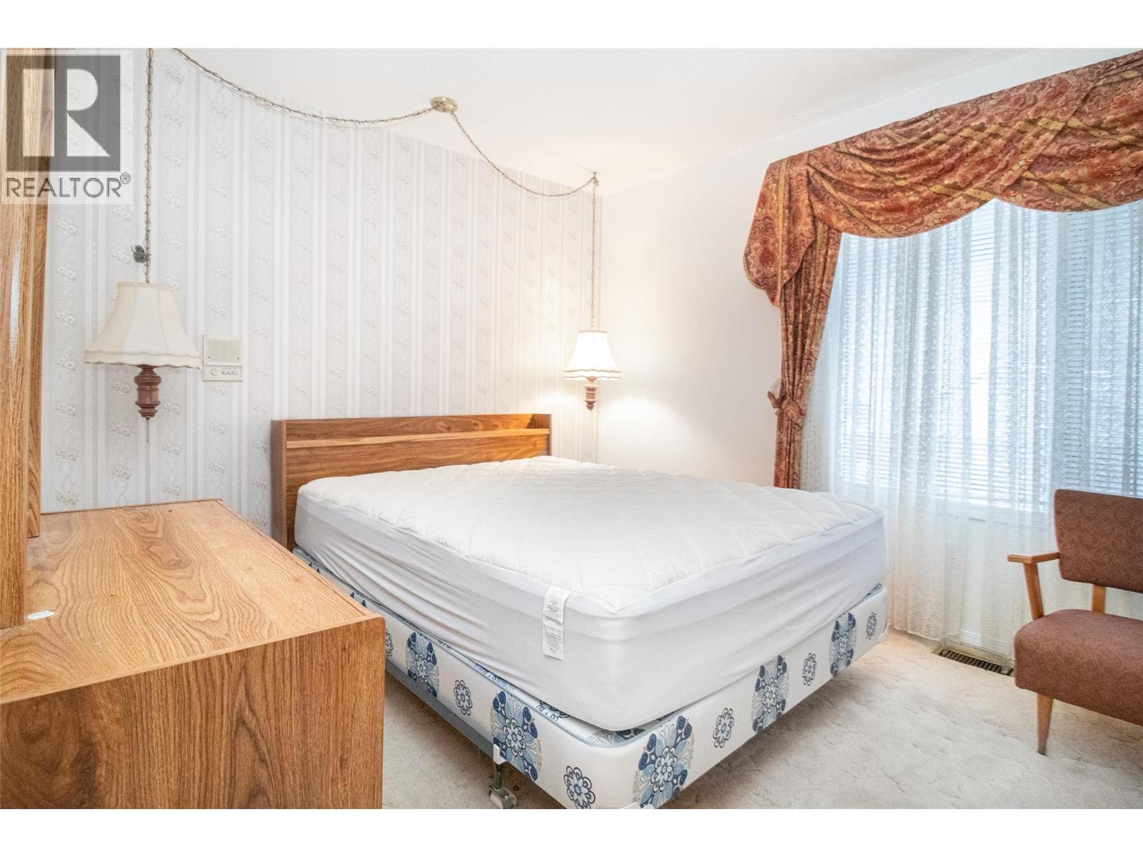  624 Cassiar Crescent, Kelowna