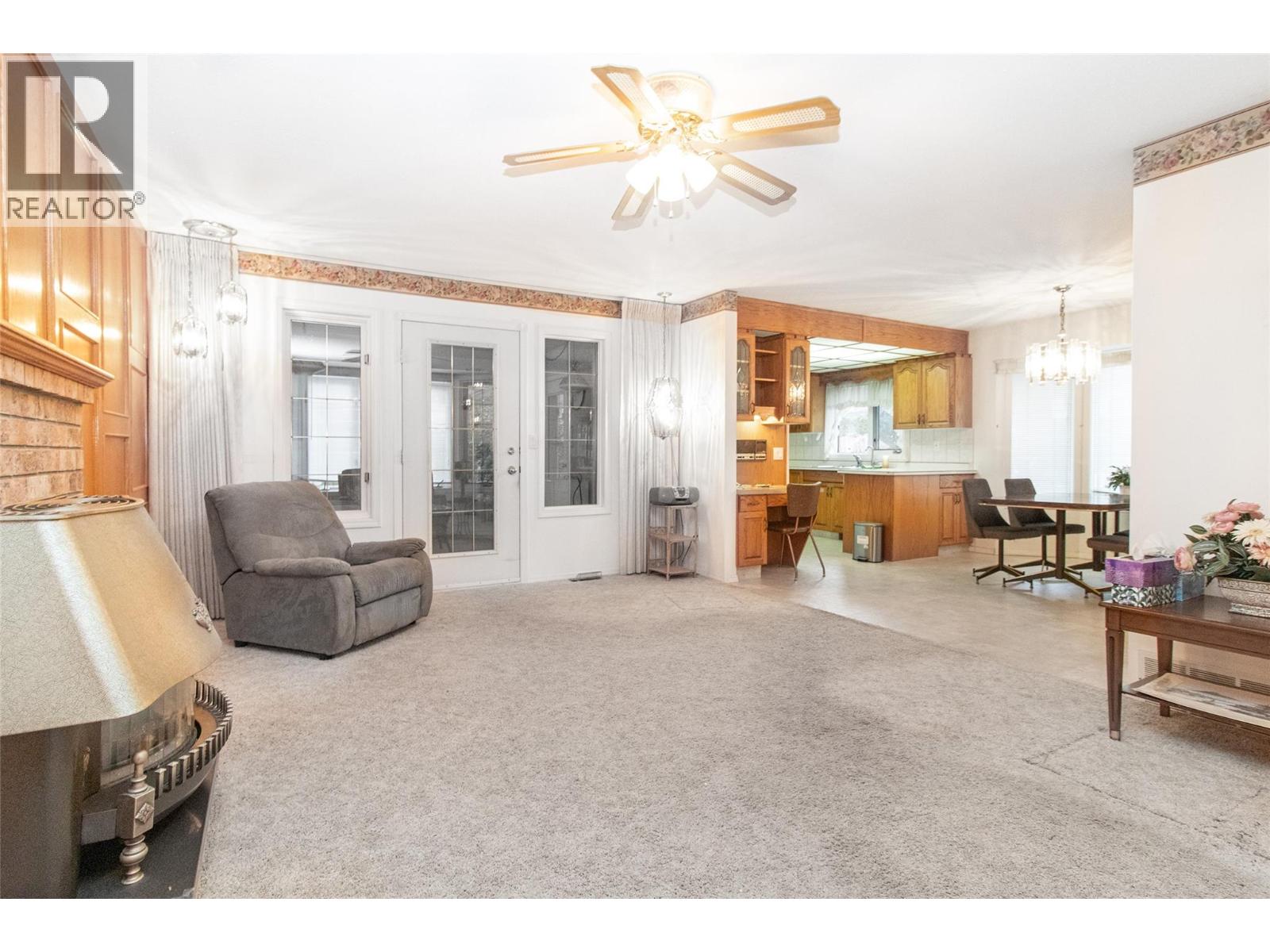  624 Cassiar Crescent, Kelowna