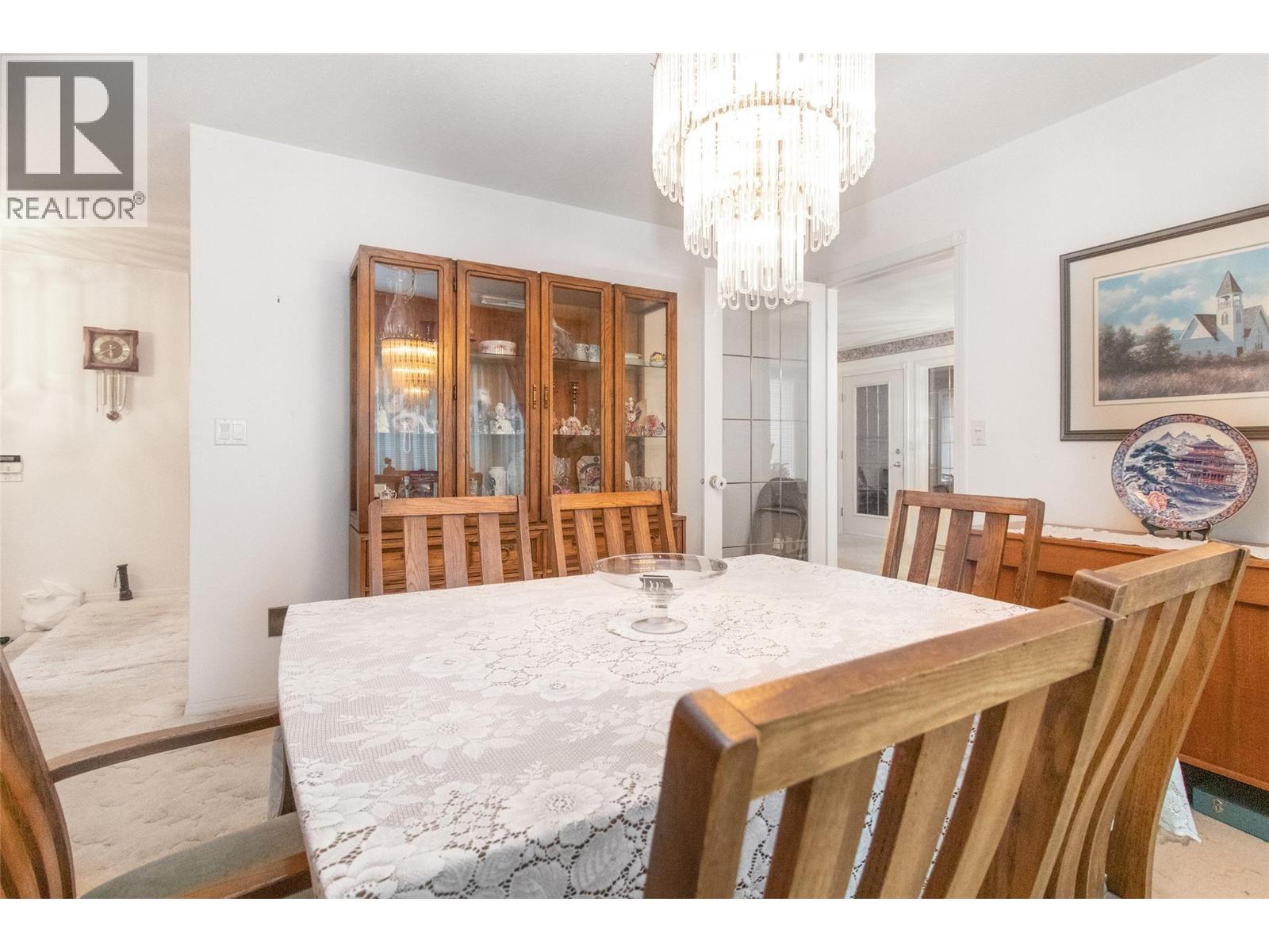  624 Cassiar Crescent, Kelowna