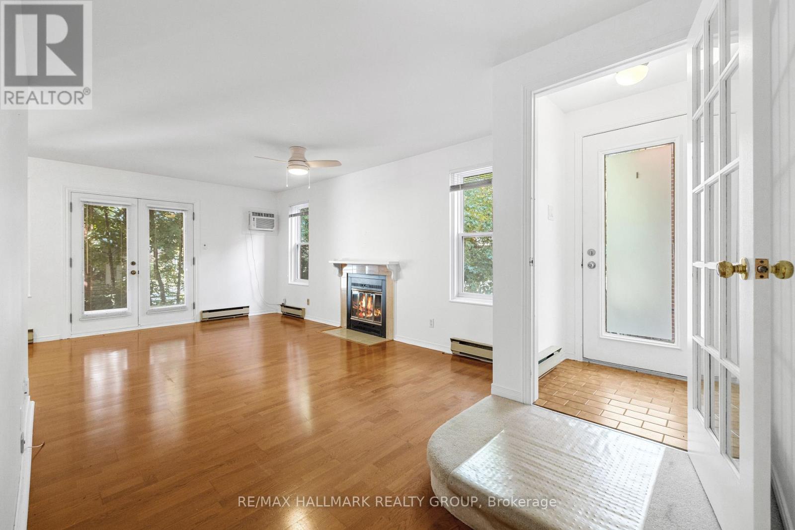 #2 19 MONTCALM STREET - 3