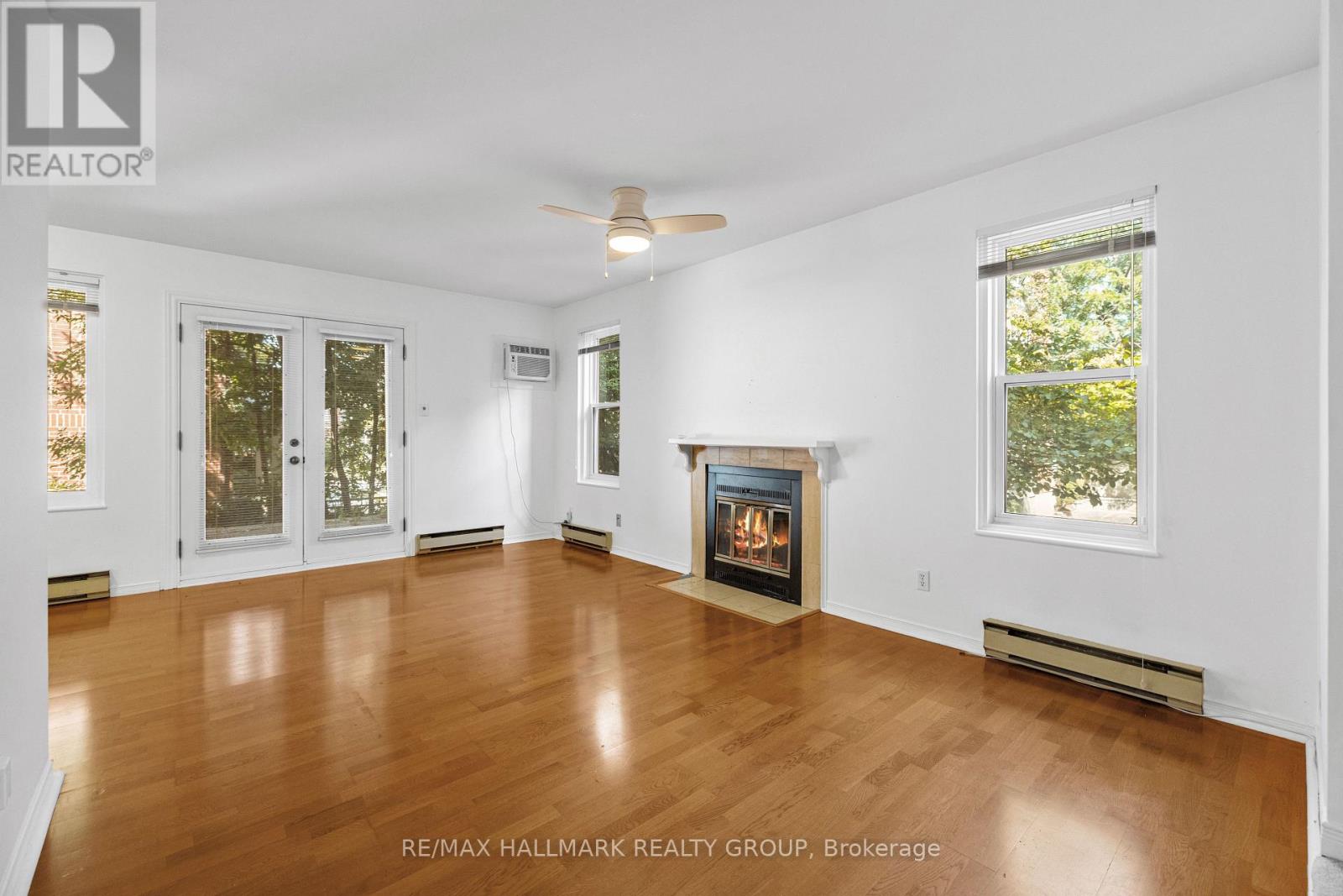 #2 19 MONTCALM STREET - 4