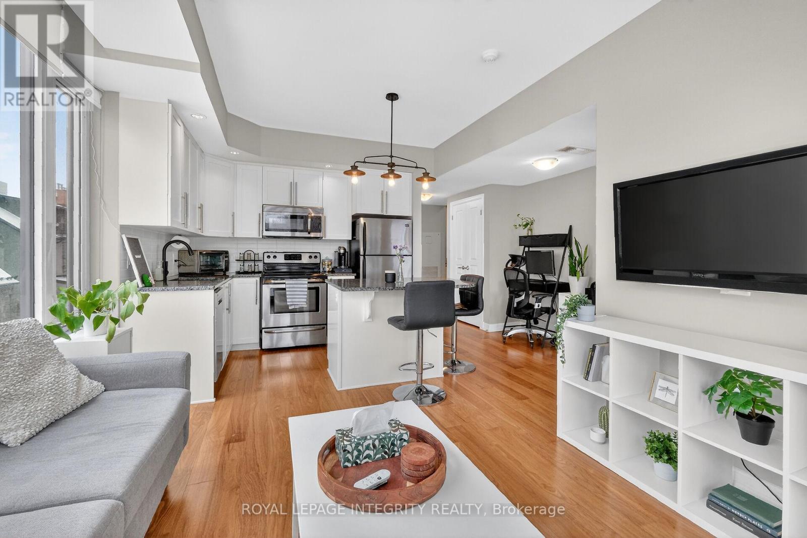#416 238 BESSERER STREET - 11