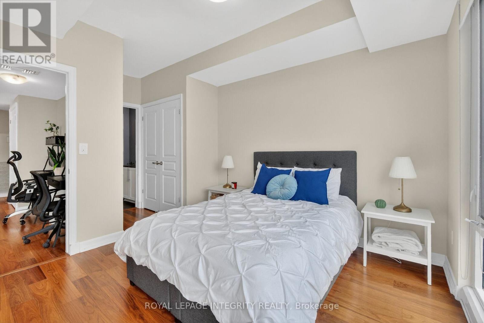 #416 238 BESSERER STREET - 20