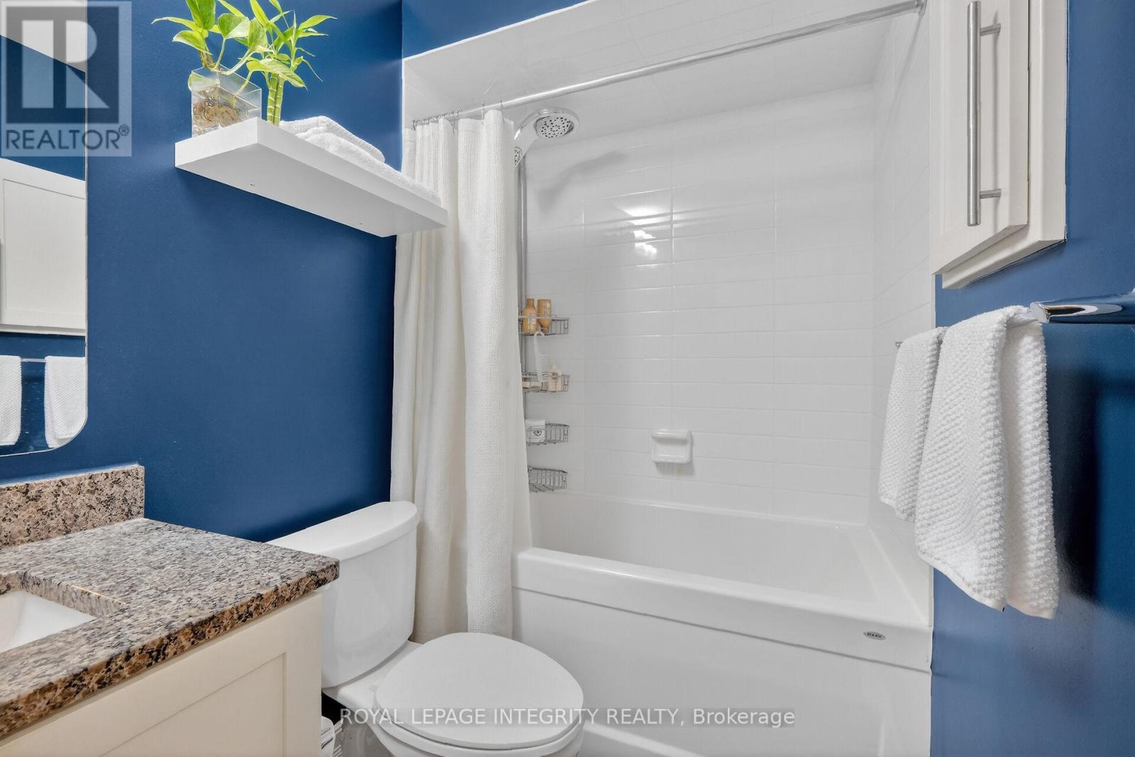 #416 238 BESSERER STREET - 25