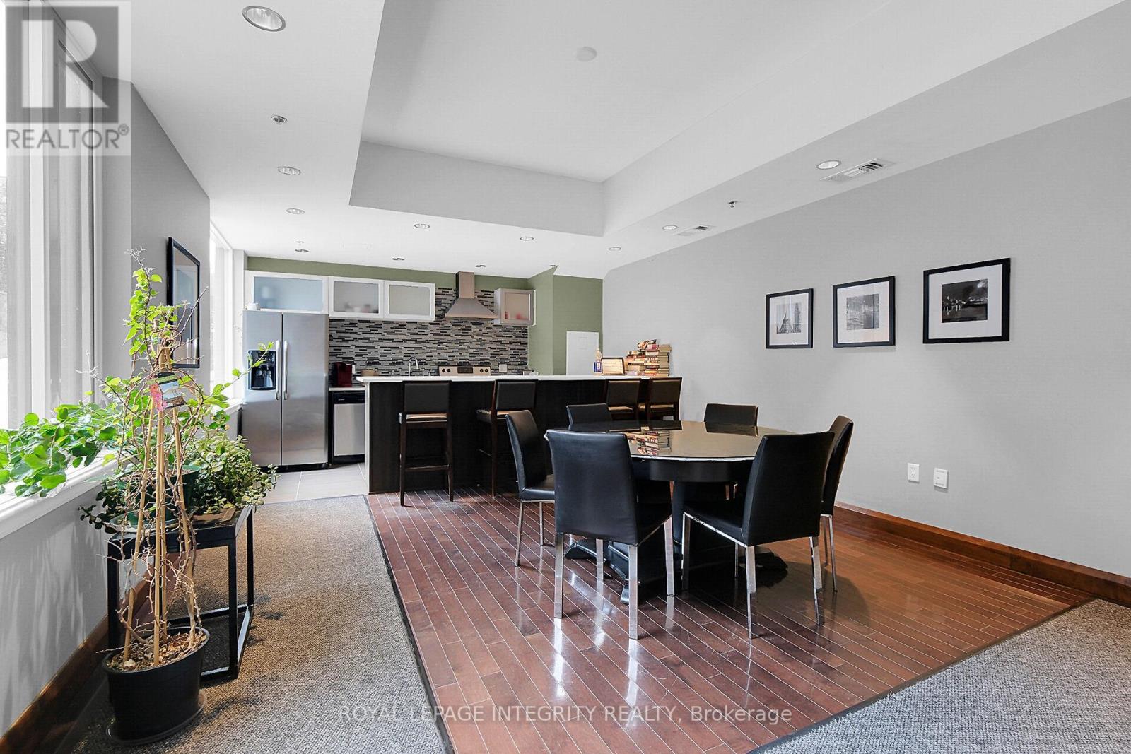 #416 238 BESSERER STREET - 30