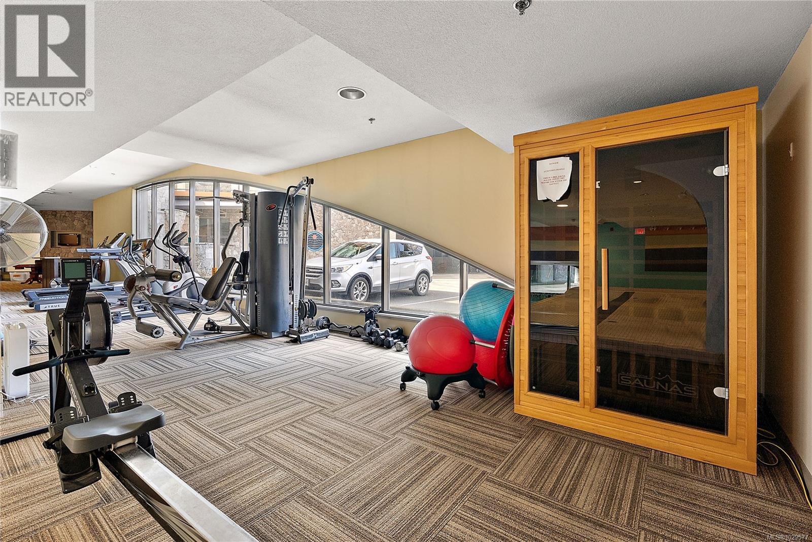 #207 3210 JACKLIN RD - 27