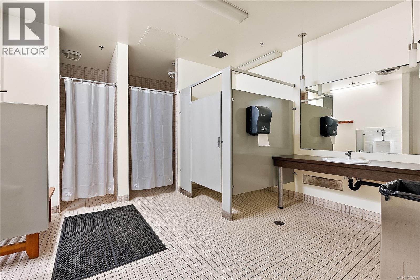 #207 3210 JACKLIN RD - 28