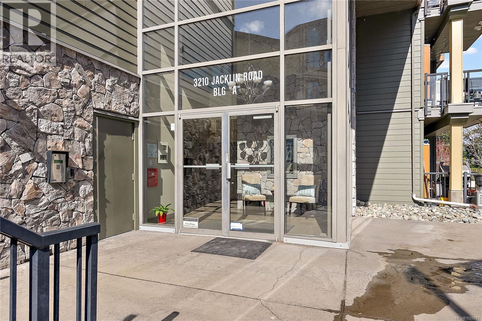 #207 3210 JACKLIN RD - 30