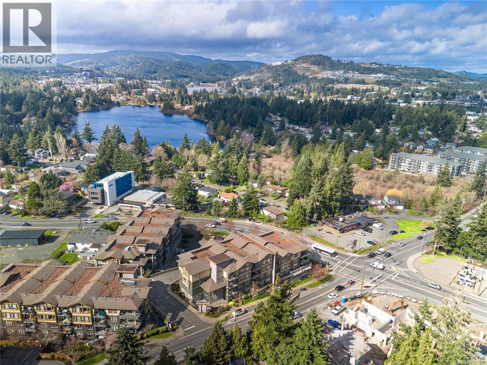 #207 3210 JACKLIN RD - 34