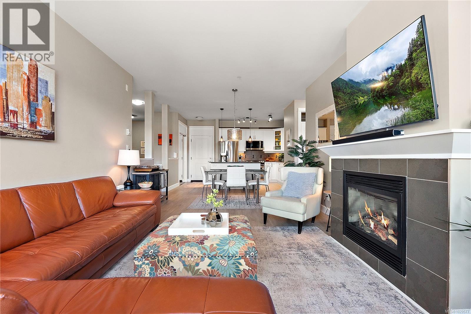 #207 3210 JACKLIN RD - 4