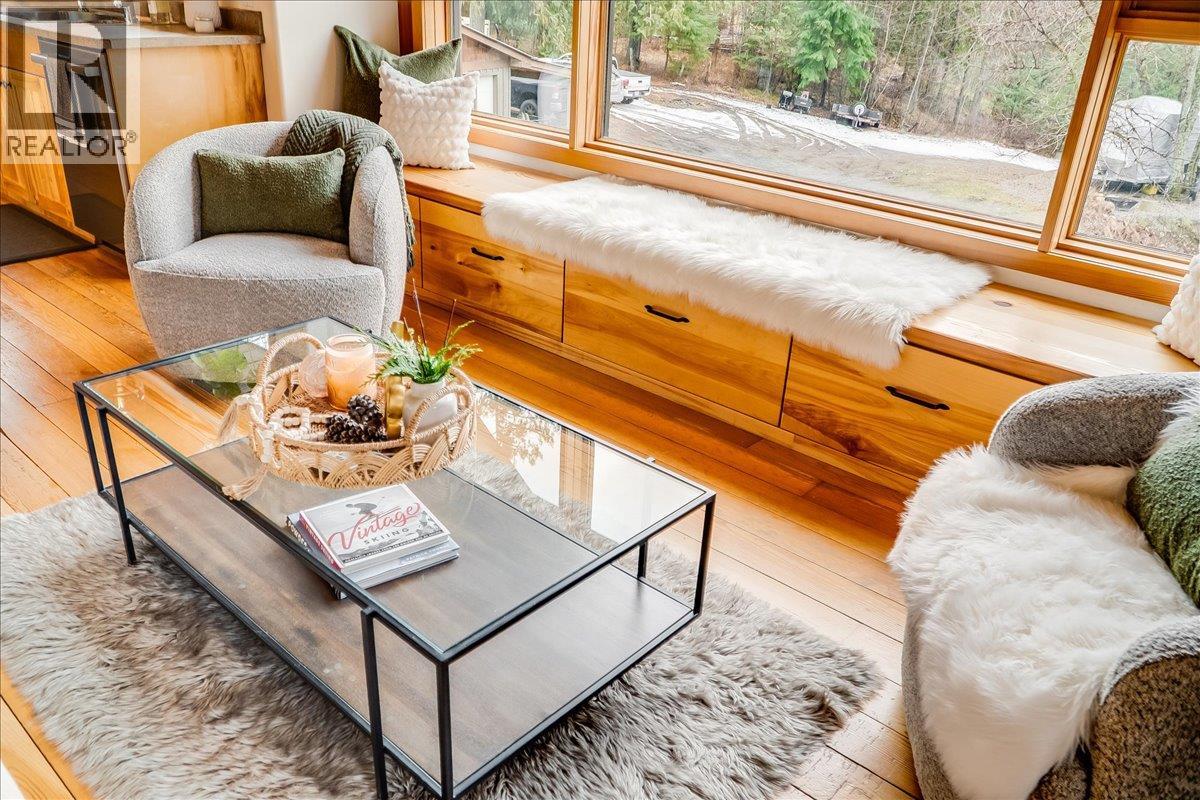  6575 6 Highway, New Denver