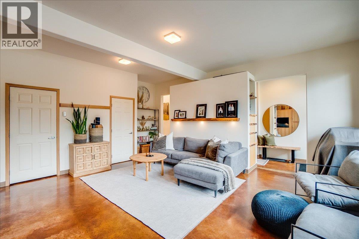  6575 6 Highway, New Denver