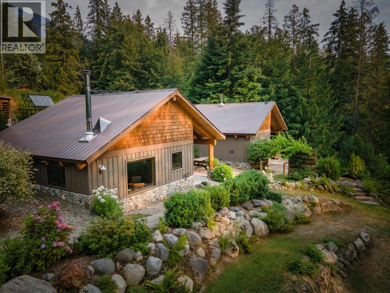  6575 6 Highway, New Denver