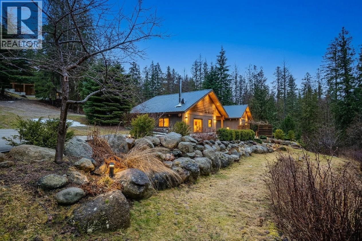  6575 6 Highway, New Denver