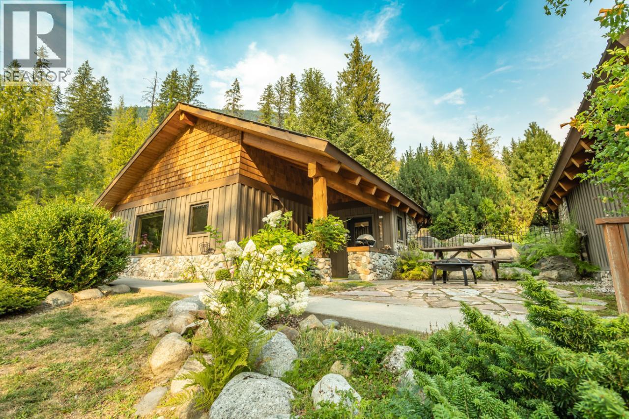  6575 6 Highway, New Denver