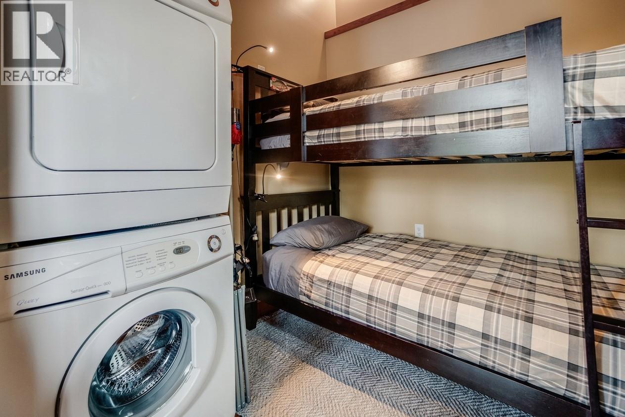  6575 6 Highway, New Denver