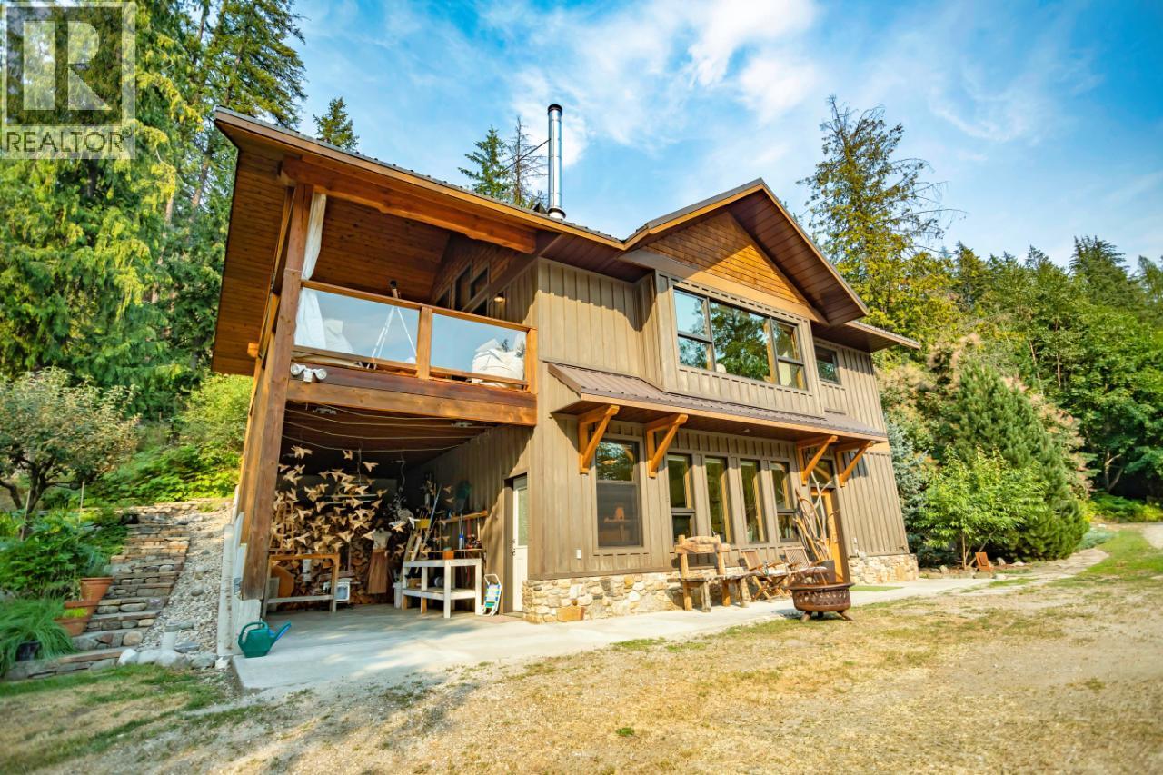  6575 6 Highway, New Denver