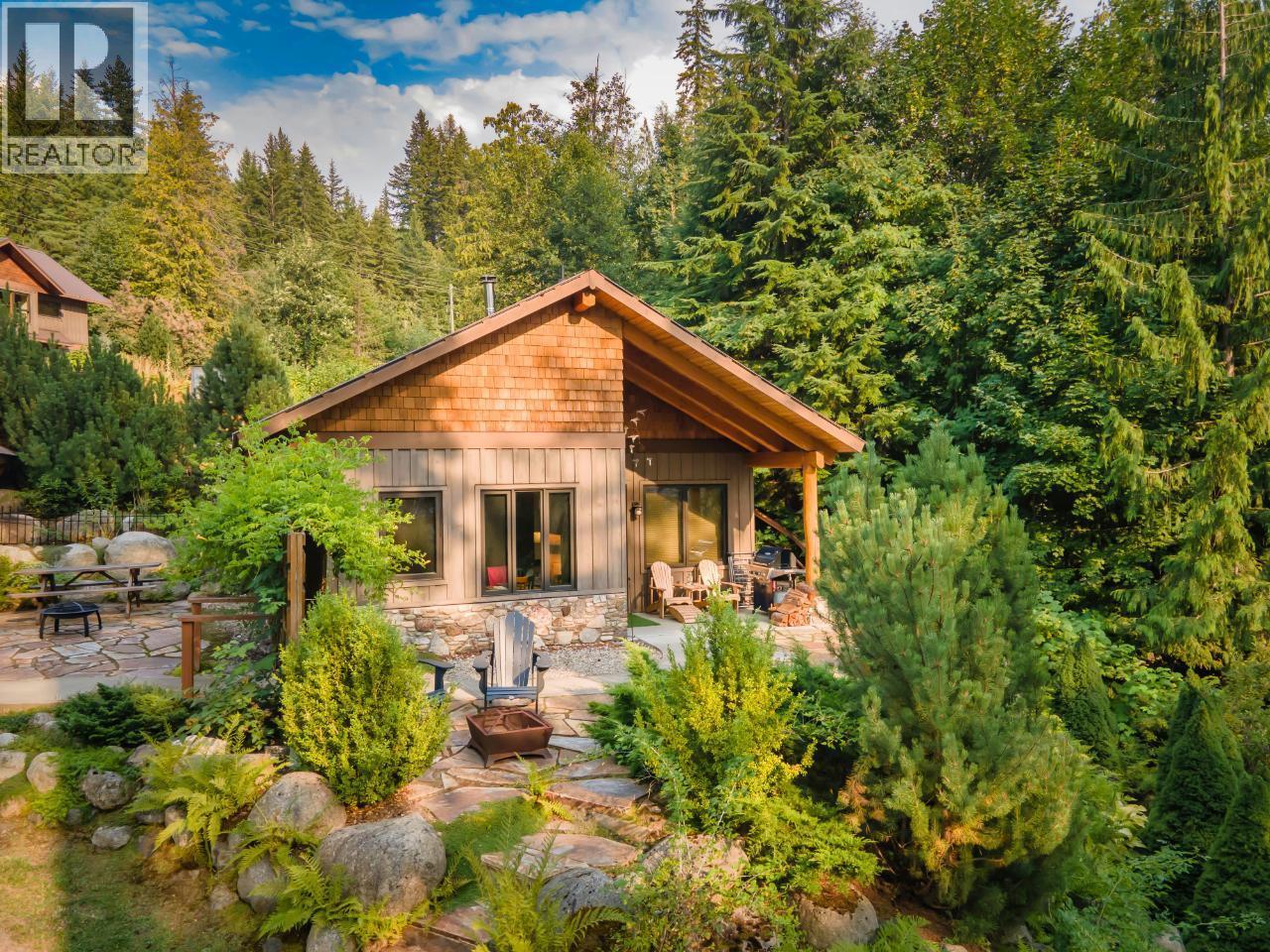  6575 6 Highway, New Denver