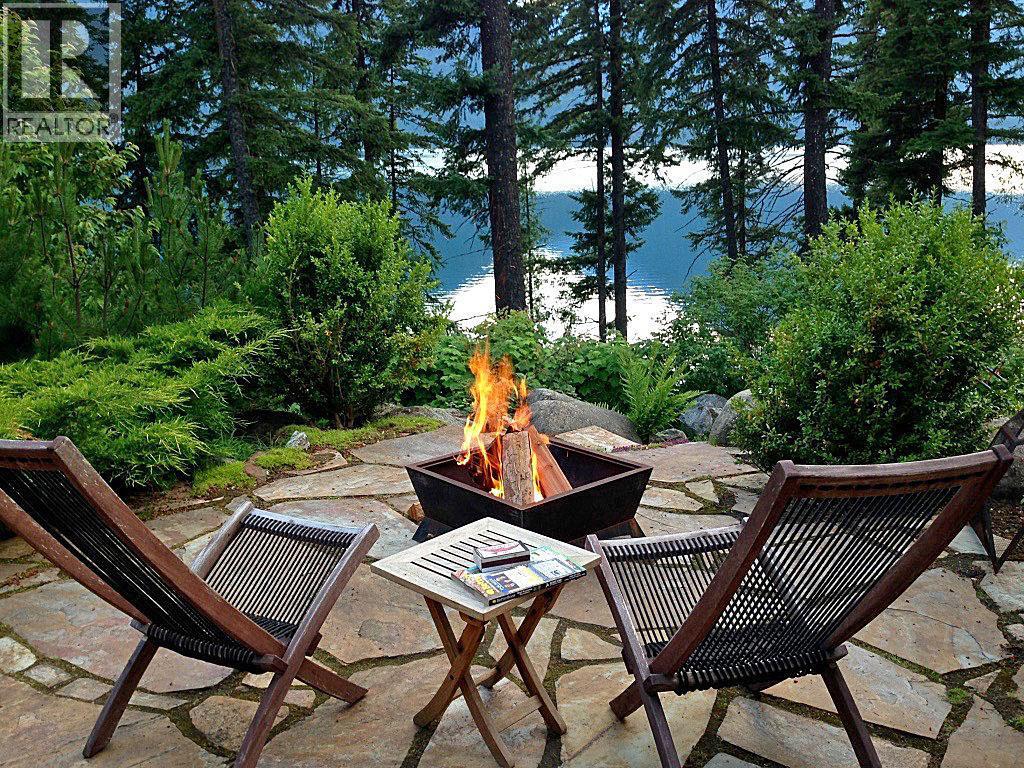  6575 6 Highway, New Denver