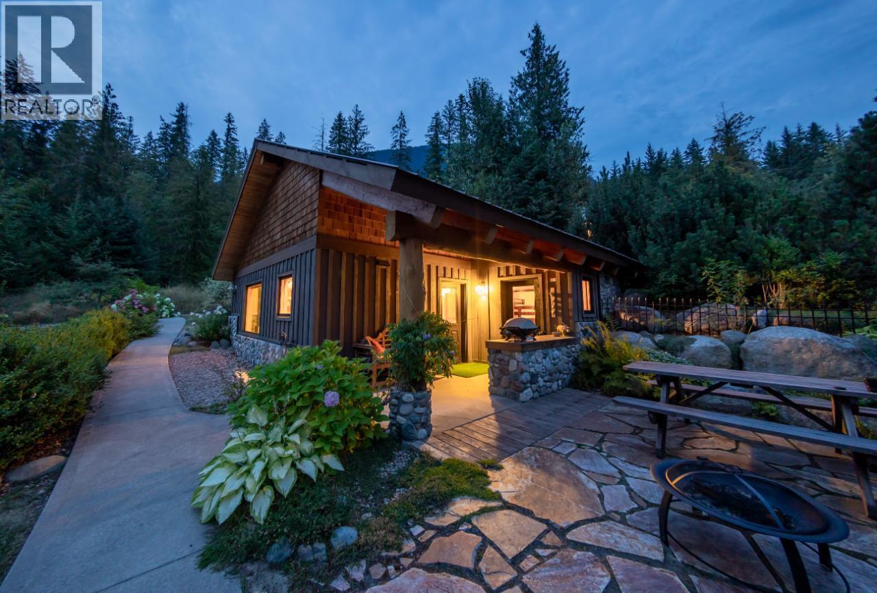  6575 6 Highway, New Denver