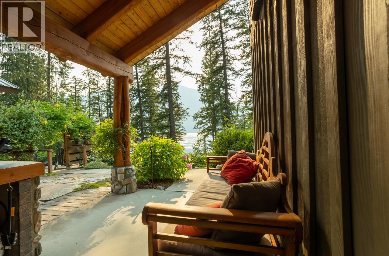  6575 6 Highway, New Denver