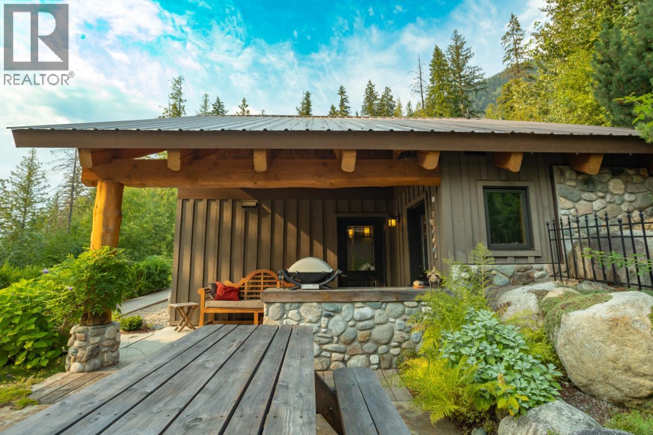  6575 6 Highway, New Denver