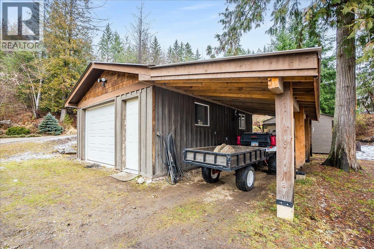  6575 6 Highway, New Denver