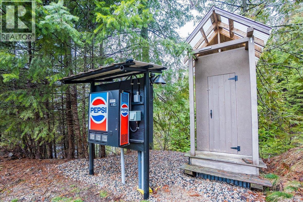  6575 6 Highway, New Denver