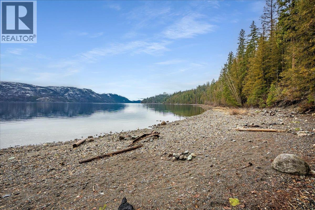  6575 6 Highway, New Denver