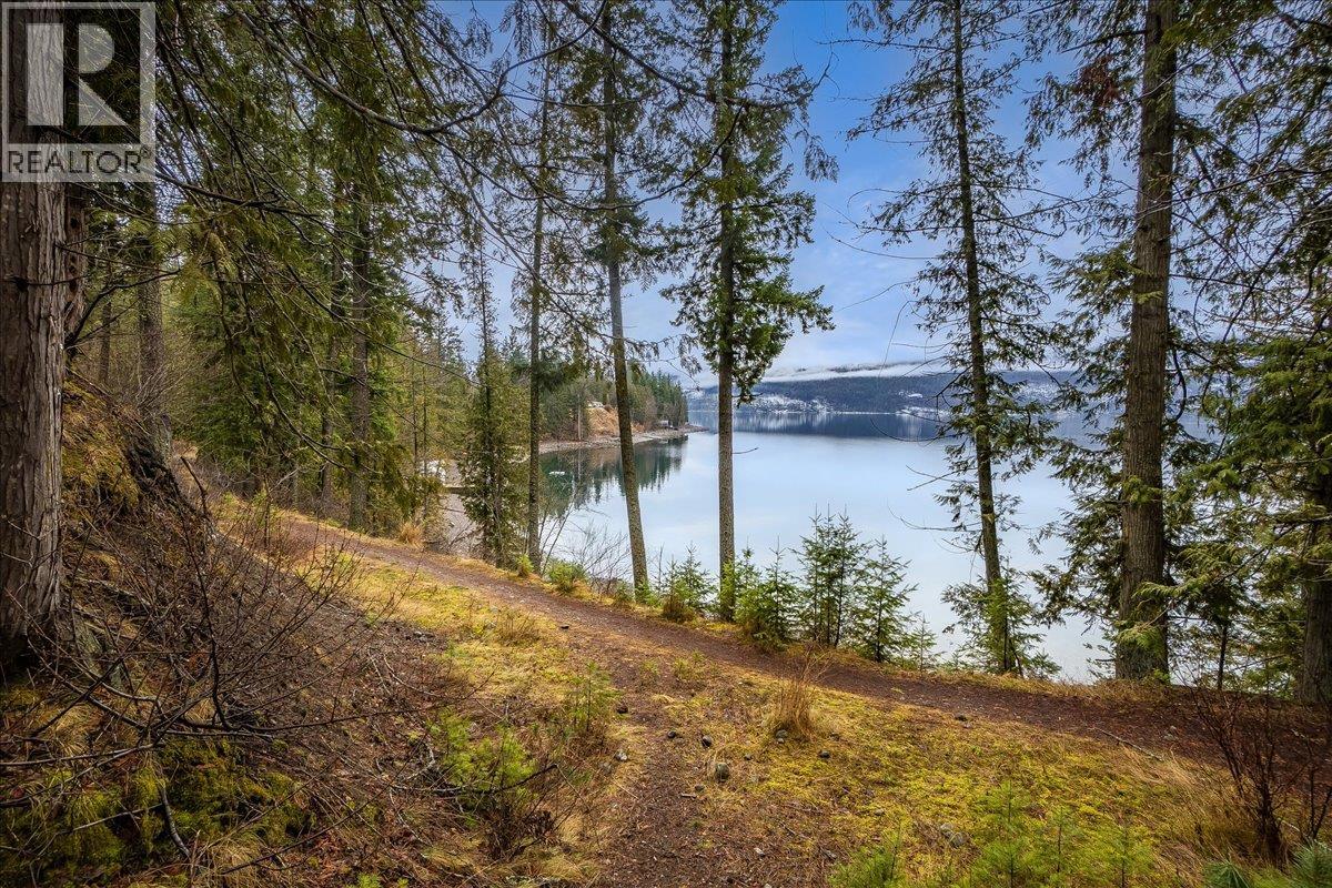  6575 6 Highway, New Denver