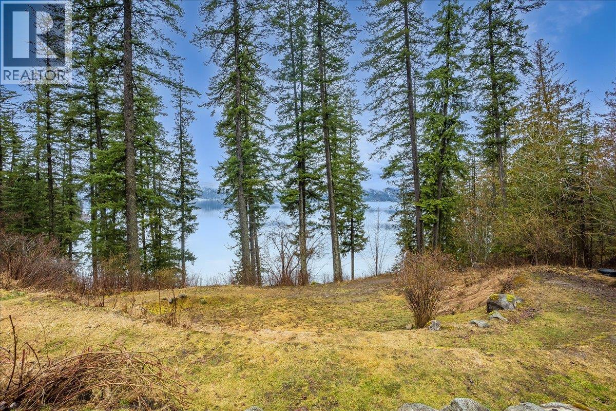  6575 6 Highway, New Denver