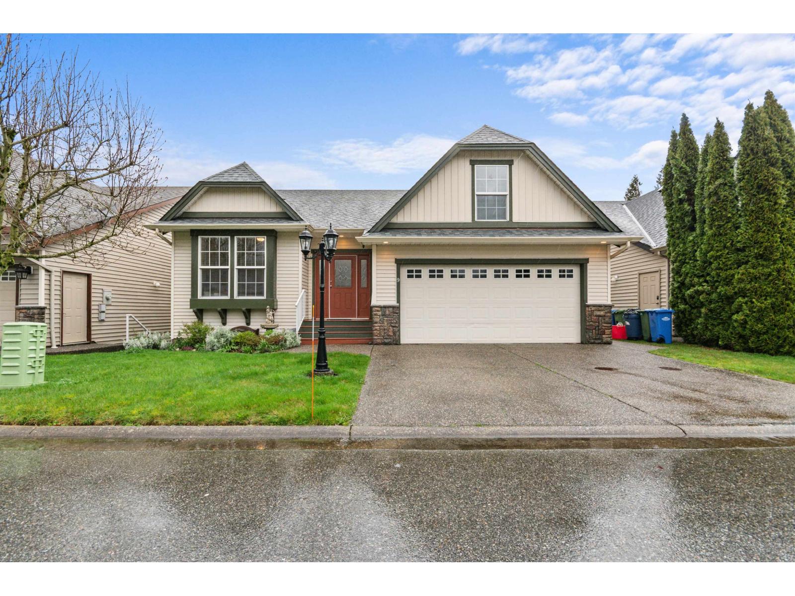 9 349 WALNUT AVENUE, Harrison Hot Springs, Harrison Hot Springs