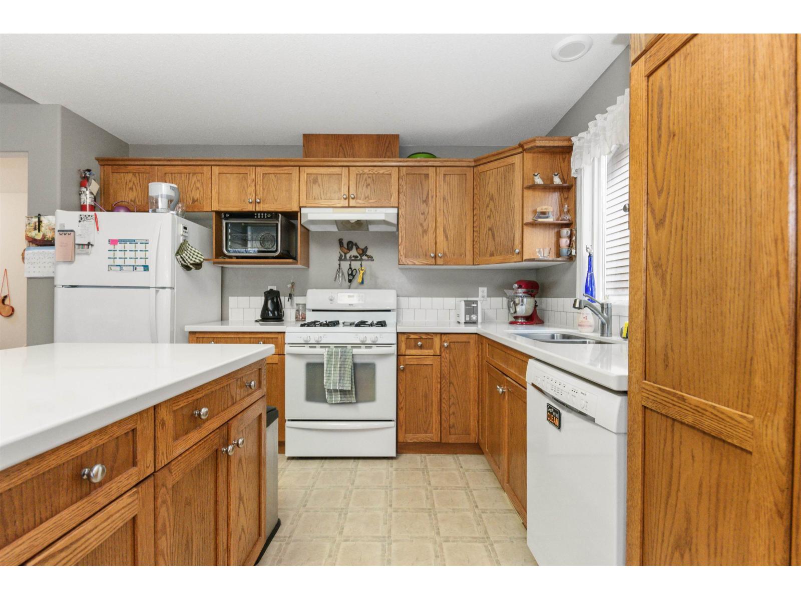 9 349 WALNUT AVENUE, Harrison Hot Springs, Harrison Hot Springs