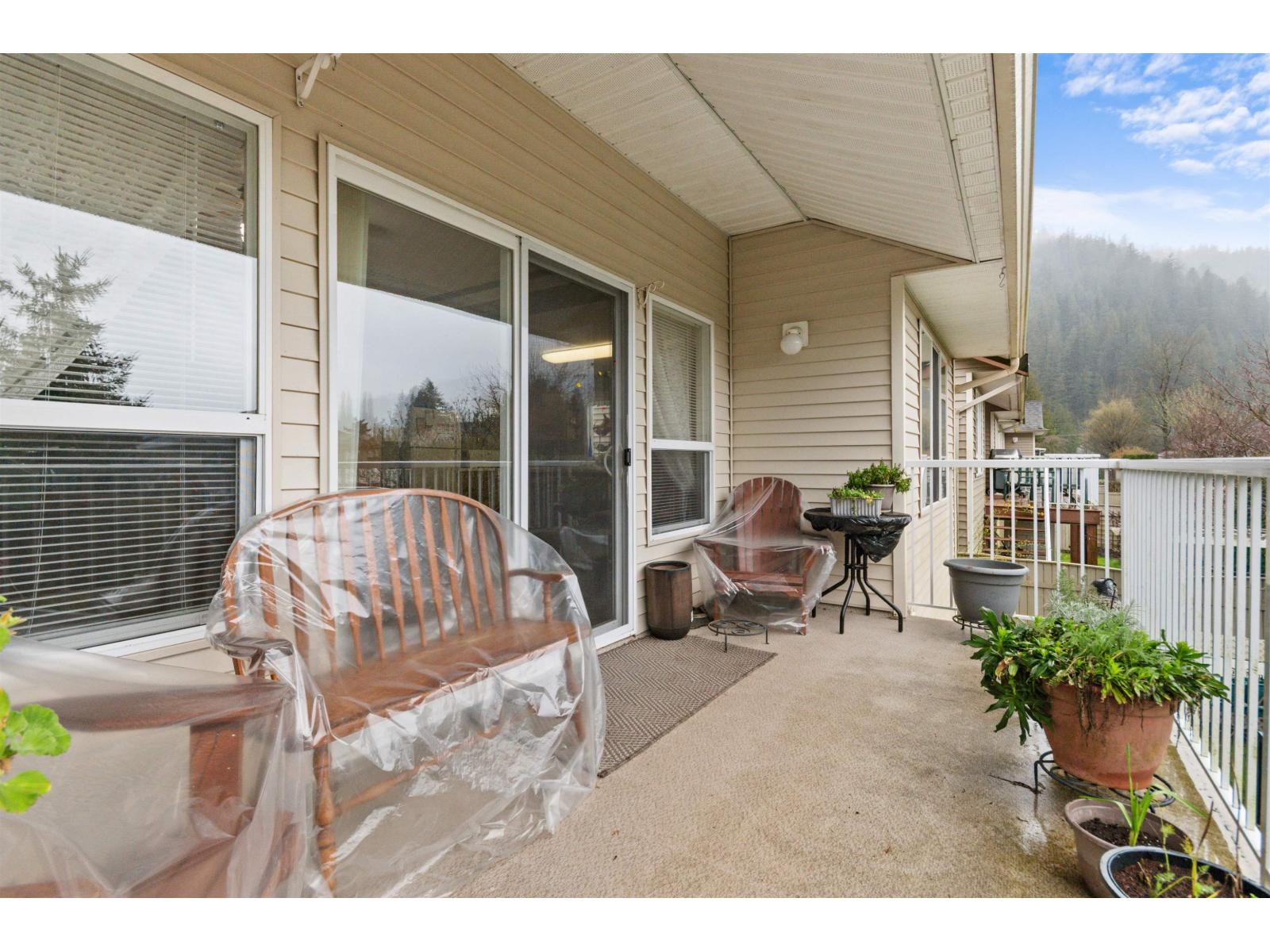 9 349 WALNUT AVENUE, Harrison Hot Springs, Harrison Hot Springs