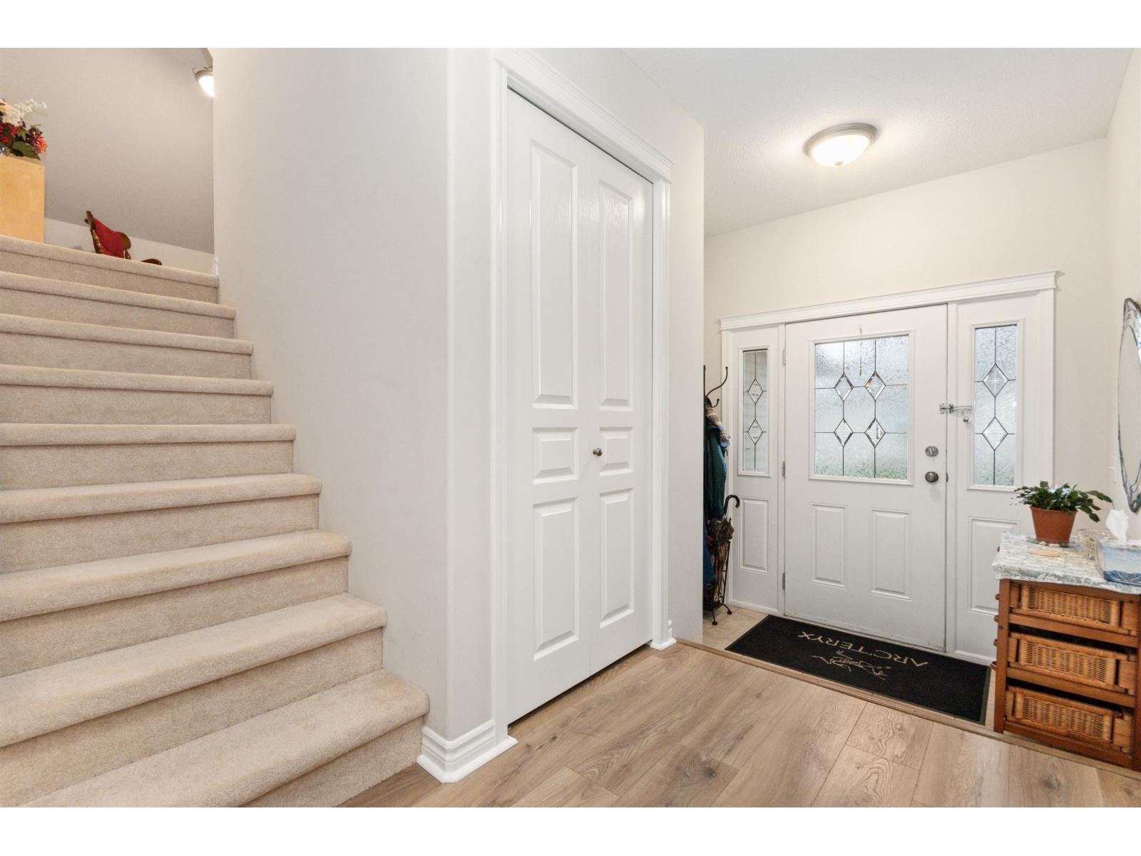 9 349 WALNUT AVENUE, Harrison Hot Springs, Harrison Hot Springs