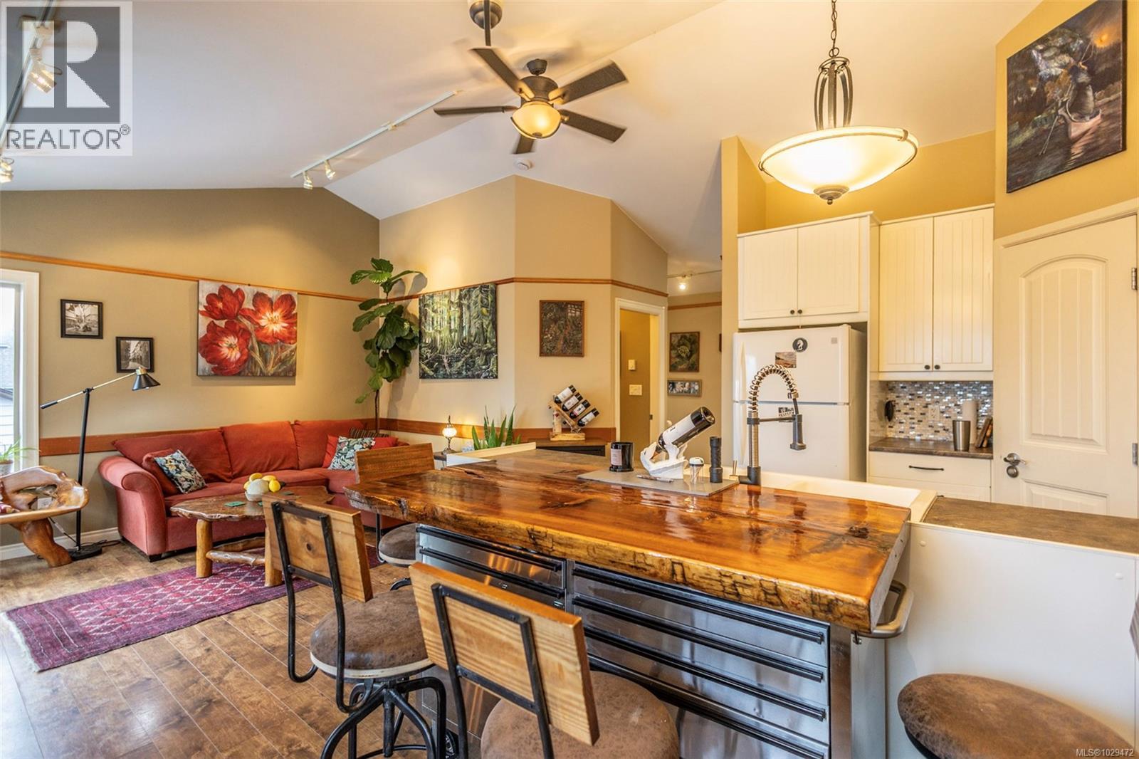 B 16990 Wickanninish Road, Port Renfrew