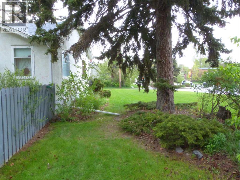 Single Family House Bungalow for Sale in   Street SW Rideau Park Calgary 