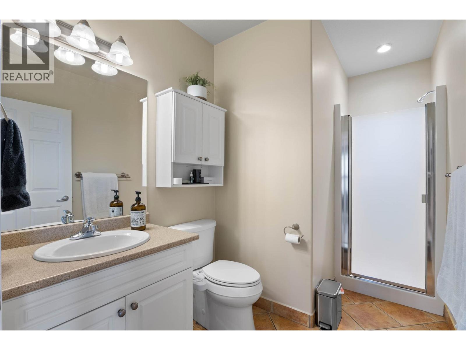 #10 445 DALGLEISH DRIVE - 19