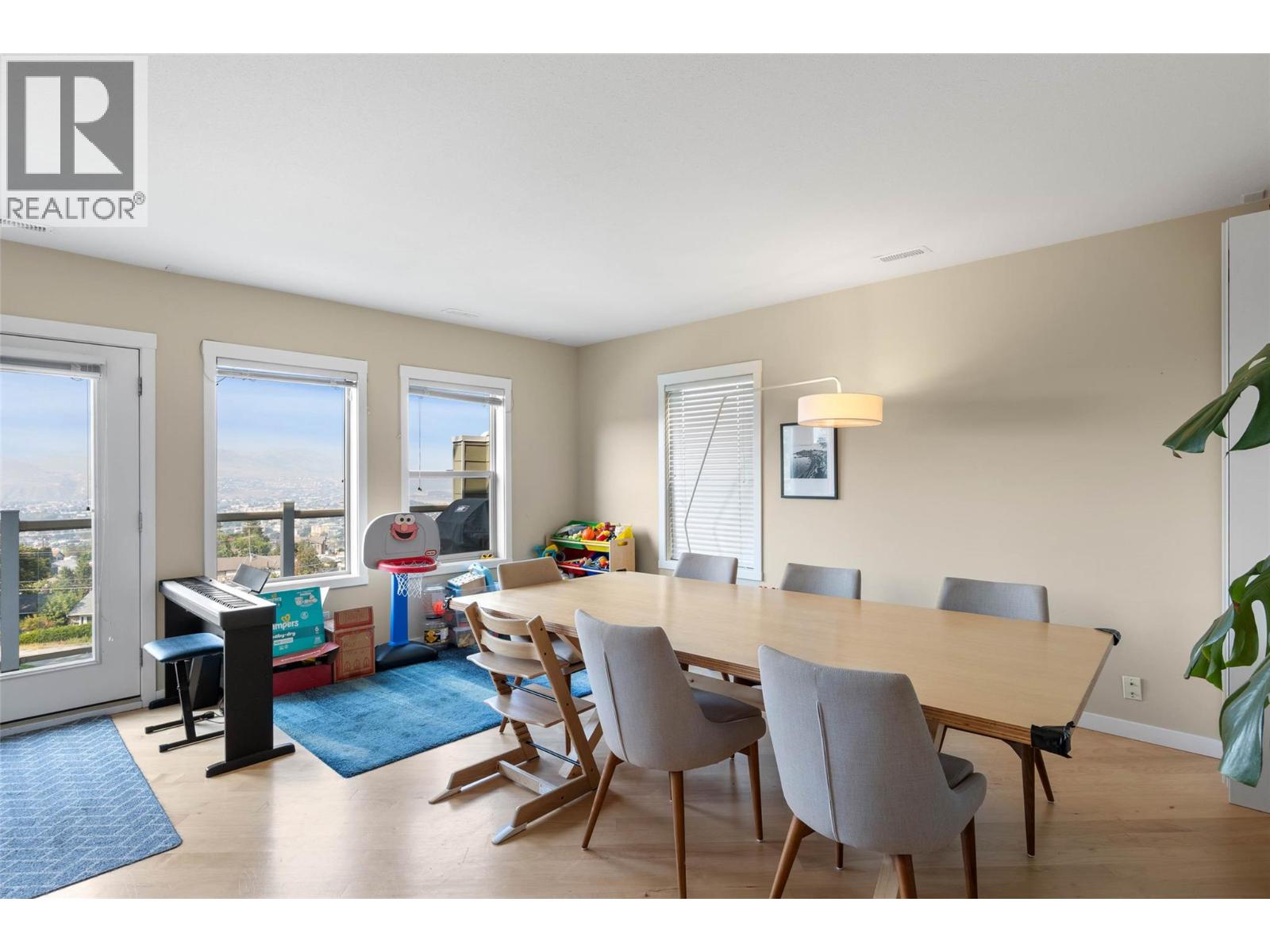 #10 445 DALGLEISH DRIVE - 9