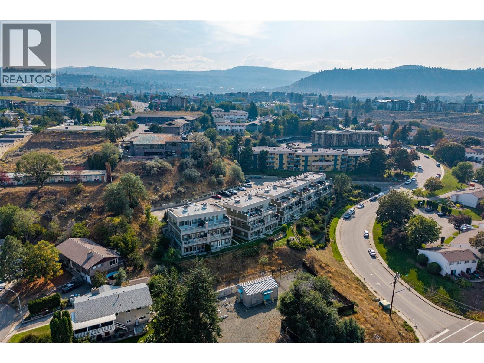 #10 445 DALGLEISH DRIVE - 39